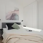 Prestigious With Sauna & Gym By Renters Prestige Varsóvia