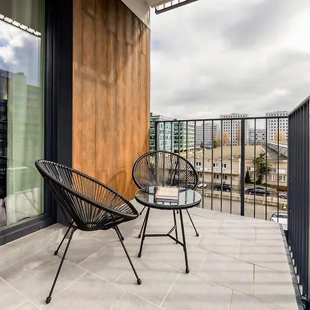 Prestigious With Sauna & Gym By Renters Prestige Warszawa