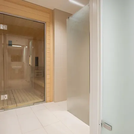 Prestigious With Sauna & Gym By Renters Prestige Apartment *