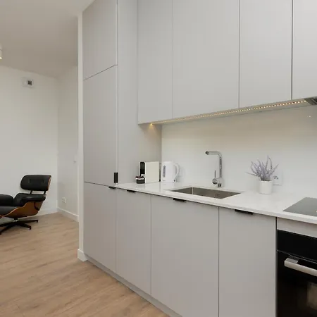 Apartment Prestigious With Sauna & Gym By Renters Prestige Warsaw