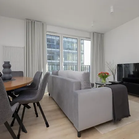 Prestigious With Sauna & Gym By Renters Prestige * Varsovie